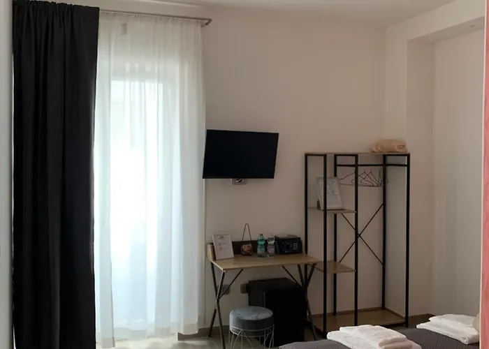 Ilary 2.0 לינה וארוחת בוקר פומפיי